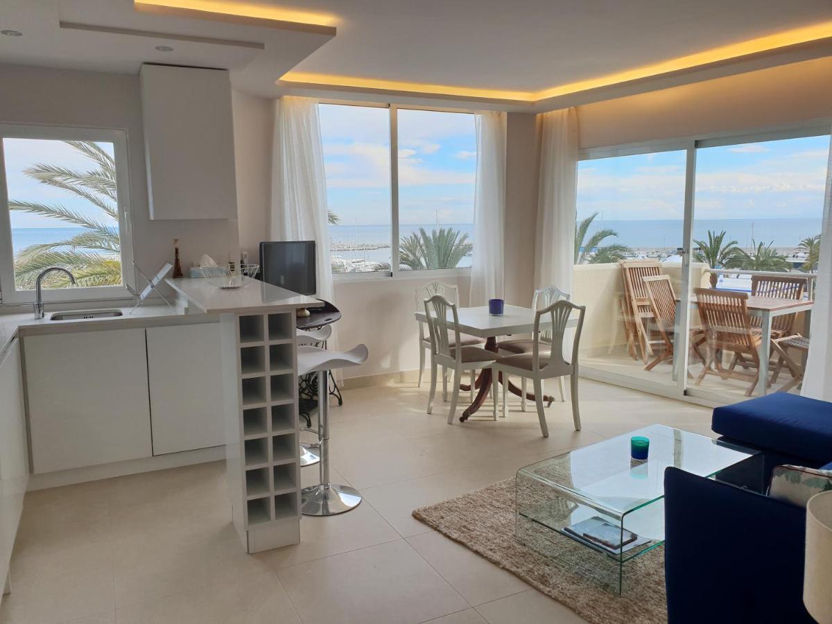 Fantastic Apartment In Front Of The Sea & Marina Estepona Exterior photo