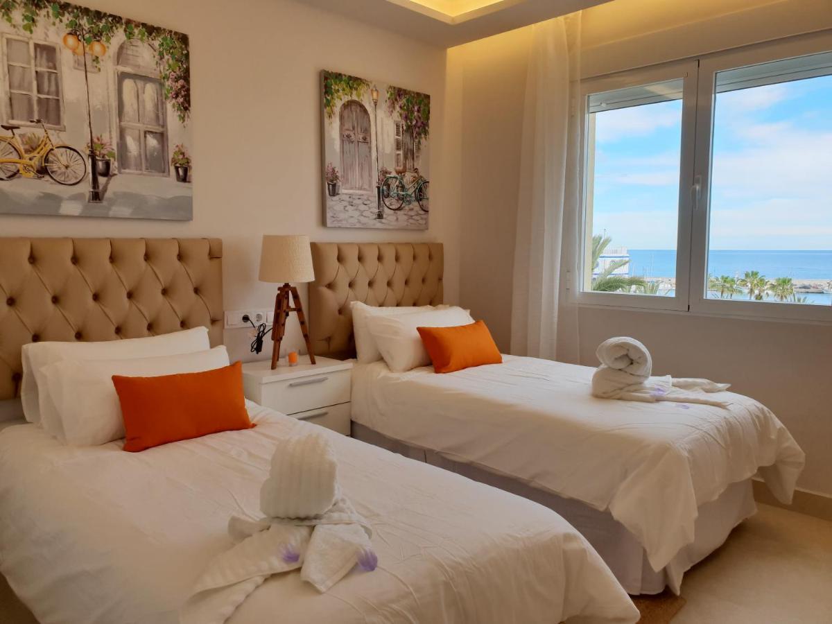 Fantastic Apartment In Front Of The Sea & Marina Estepona Exterior photo