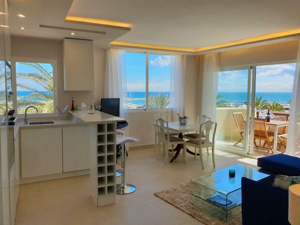 Fantastic Apartment In Front Of The Sea & Marina Estepona Exterior photo